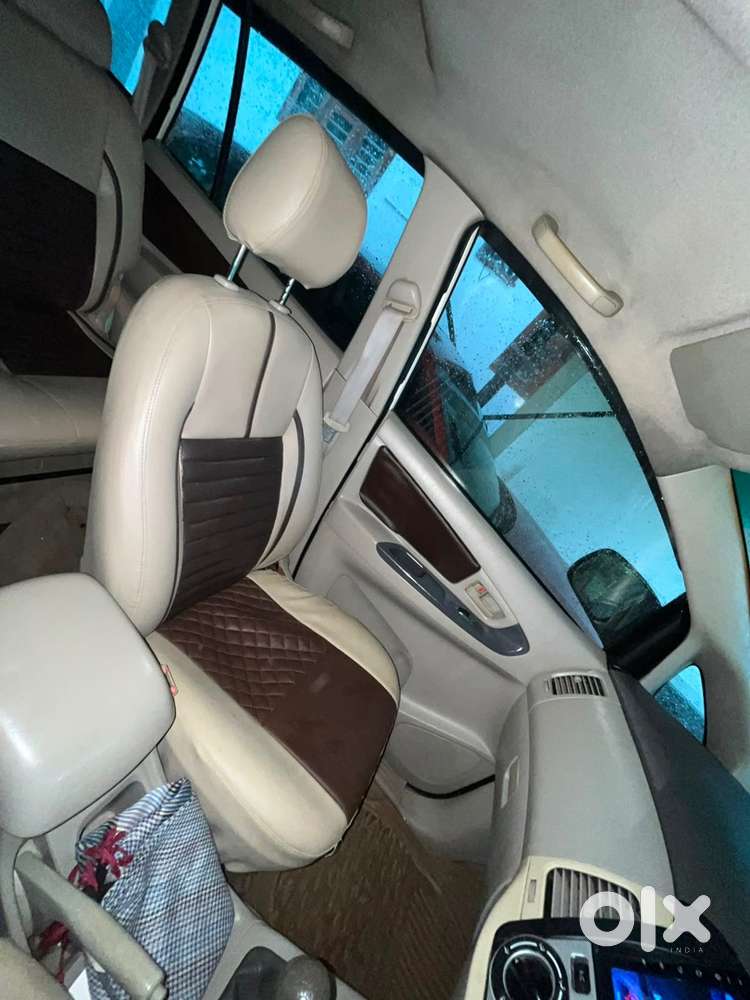 Toyota Innova Diesel 2011