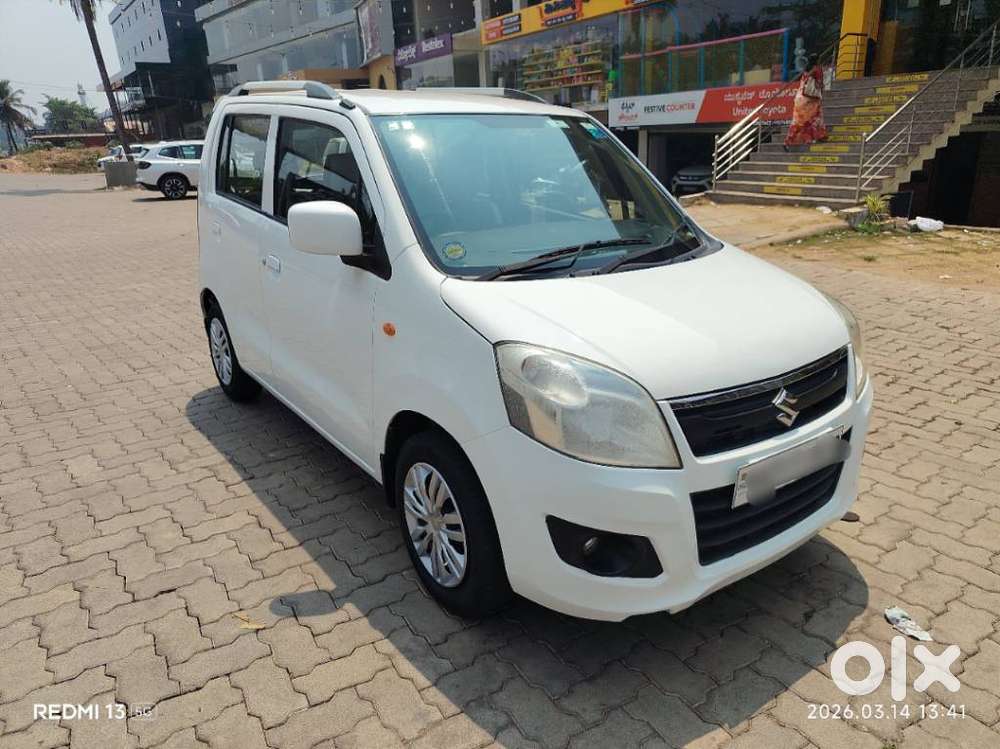 Maruti Suzuki Wagon R Vxi Amt1.2, 2016, Petrol
