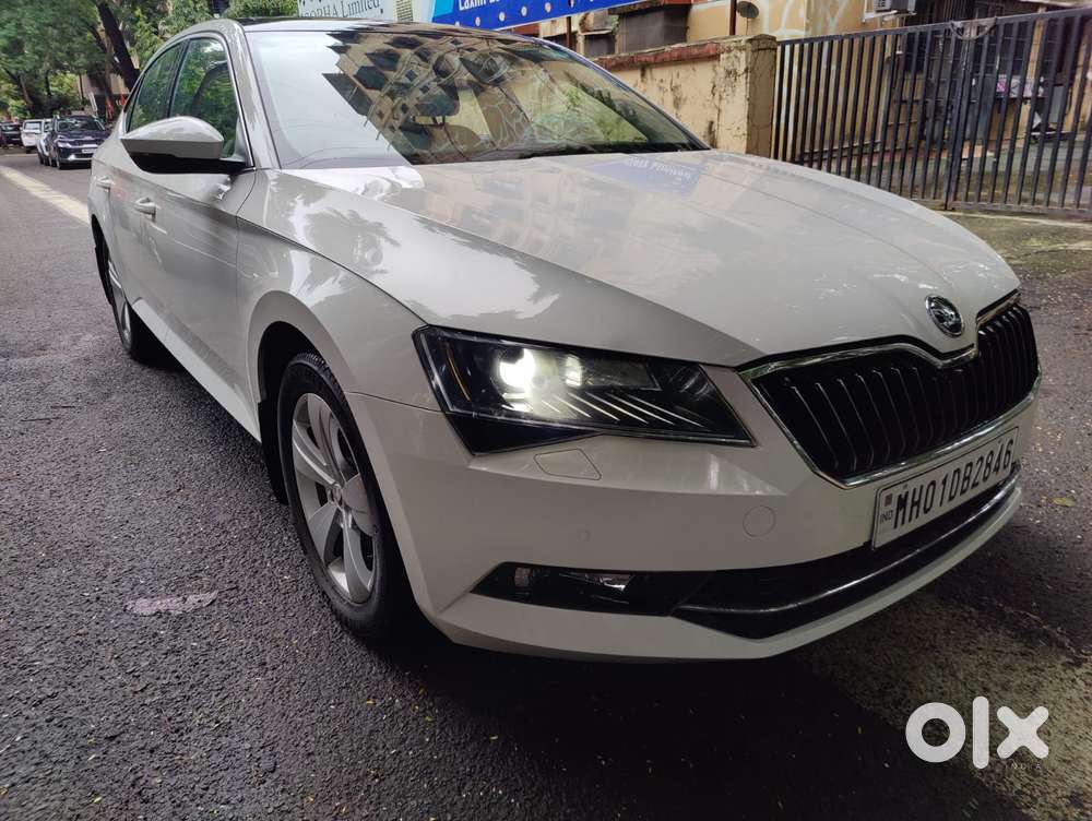 Skoda Superb Style 1.8 Tsi At, 2018, Petrol