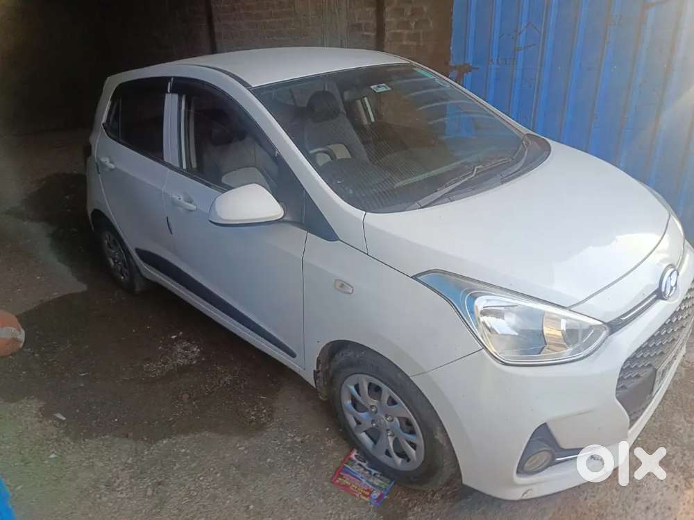 Hyundai Grand I10 2017 Petrol & Cng