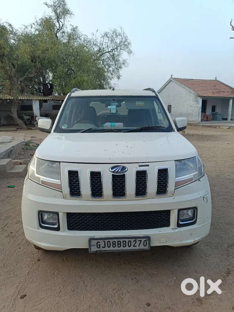 Mahindra Tuv 300