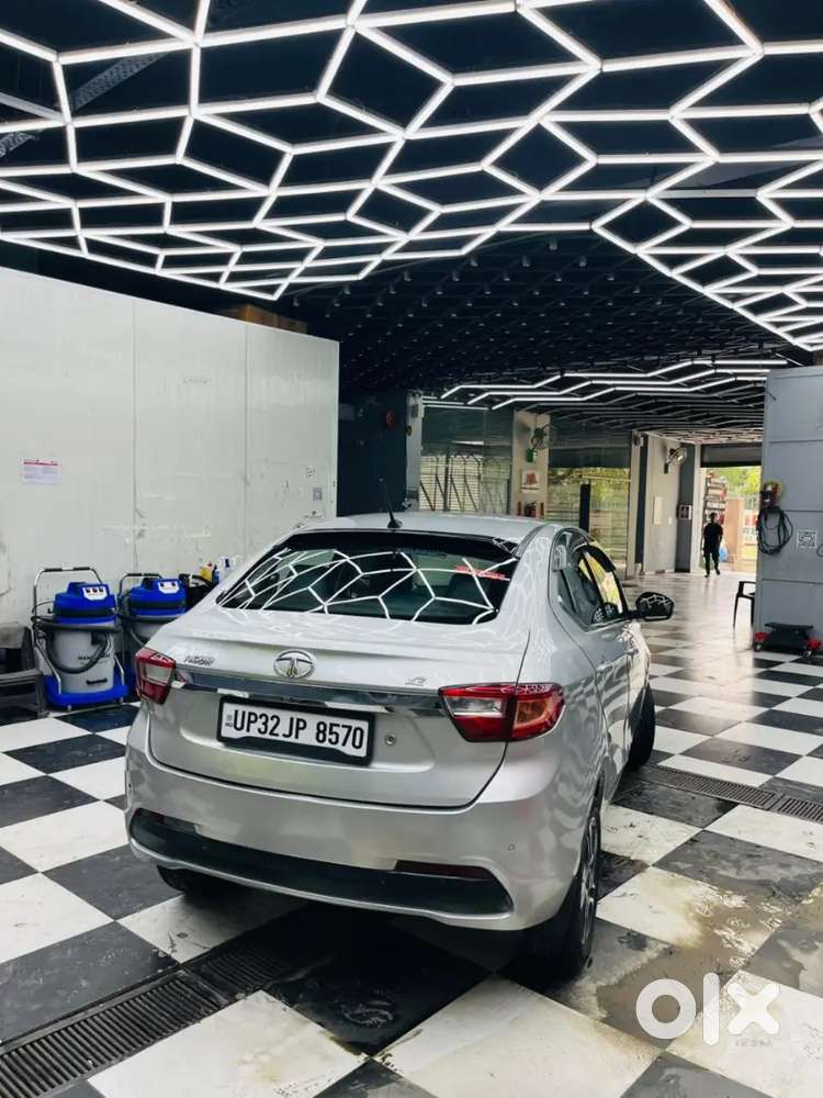 Tata Tigor Petrol 2018 Variant Last Year