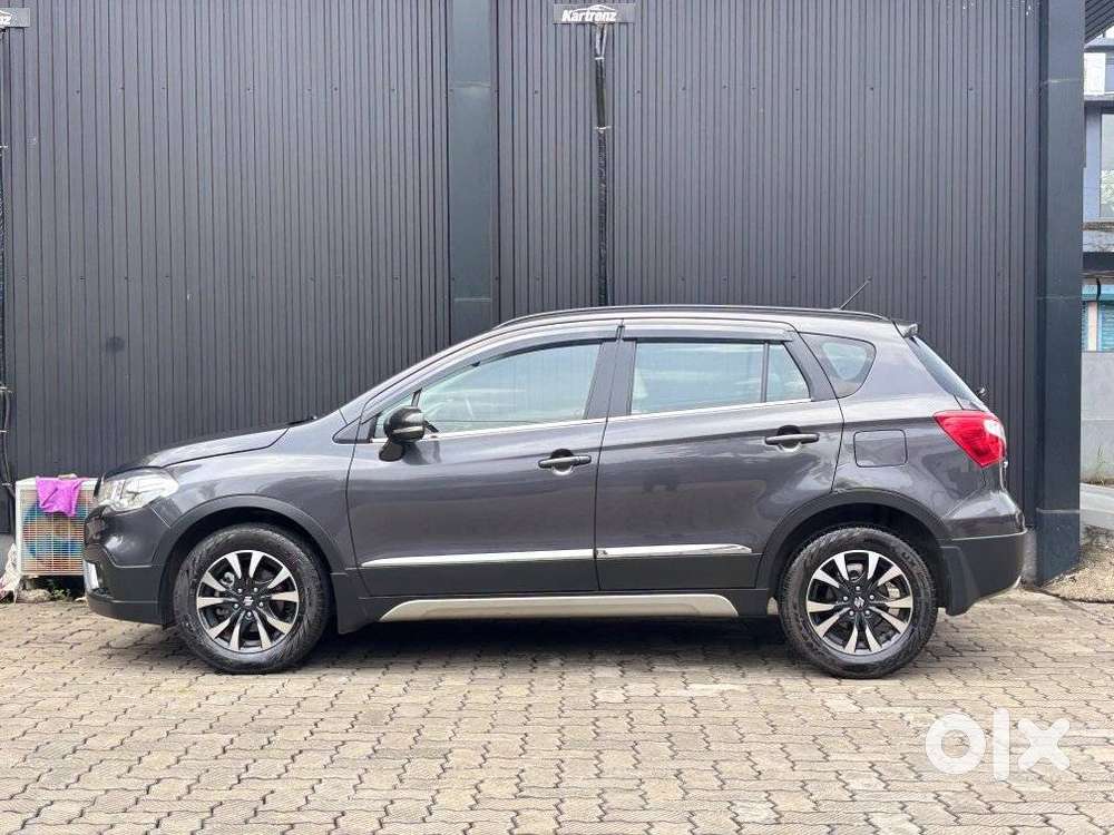 Maruti Suzuki S-cross, 2022, Petrol