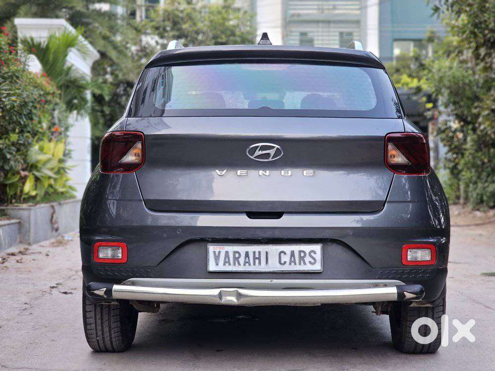 Hyundai Venue 1.2 S Plus, 2022, Petrol