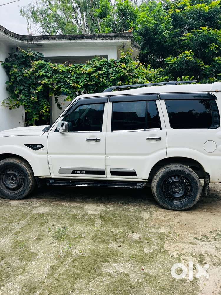 Mahindra Scorpio 2018 Diesel Well Maintained