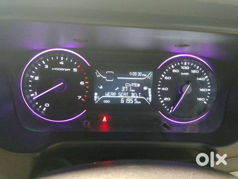 Mahindra Marazzo M4, 2019, Diesel