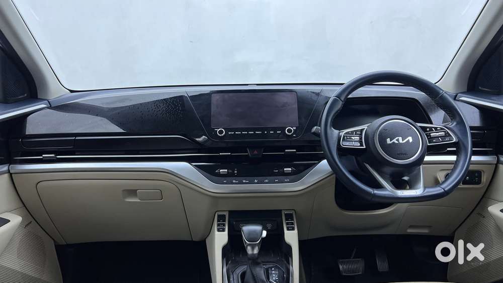 Kia Carens 1.4 Luxury Plus Dct 7 Str, 2022, Petrol