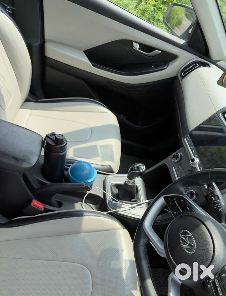 Hyundai Creta 2023 Petrol 51600 Km Driven In Service Record.