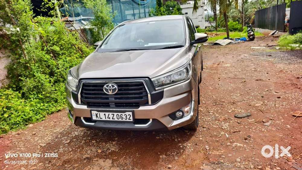Toyota Innova Crysta 2.4 G Plus Mt 8 Str, 2020, Diesel