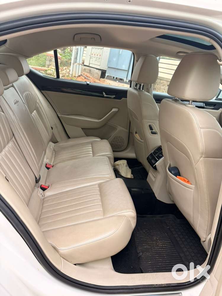 Skoda Superb 2019 Diesel Well Maintained
