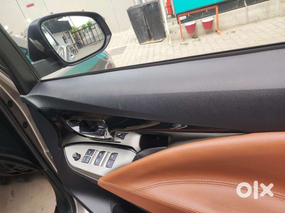 Toyota Innova Crysta 2.4 V 7 Str, 2017, Diesel