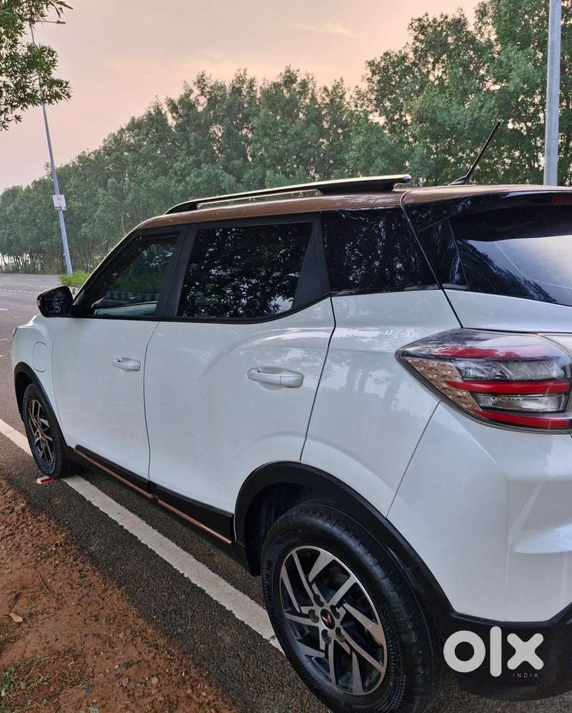 Mahindra Xuv400 El 2023