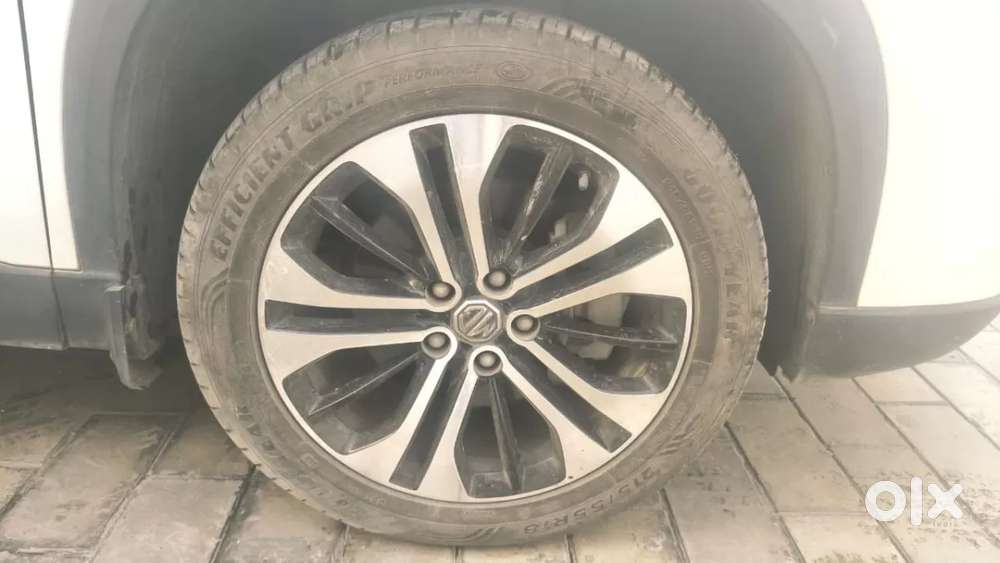 Mg Hector Plus 1.5 Sharp Turbo Cvt 6 Str, 2022, Petrol