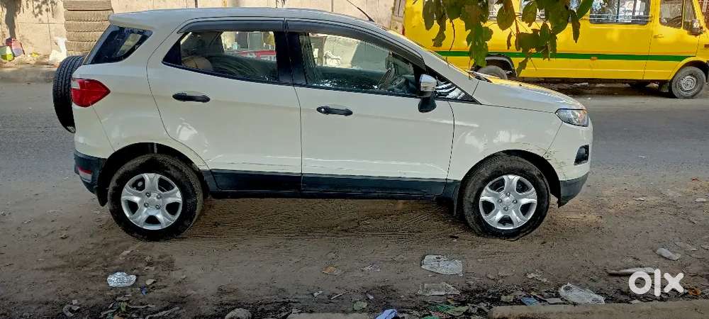 Ford Escort 2016