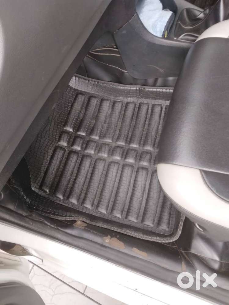 Toyota Etios Liva 2013