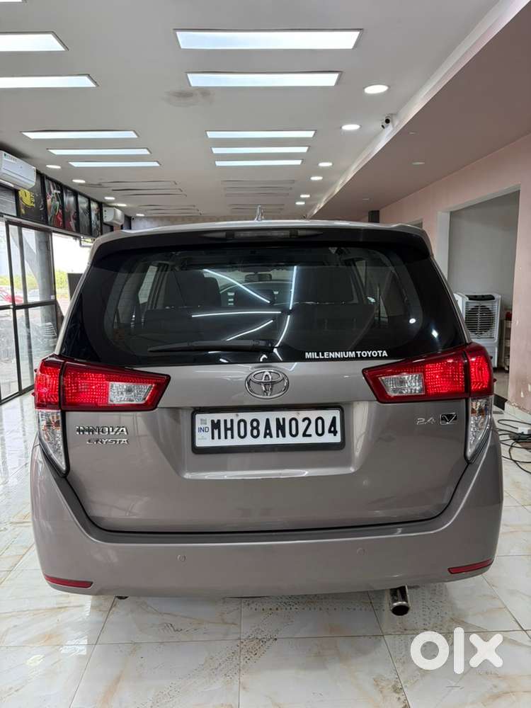 Toyota Innova Crysta 2017