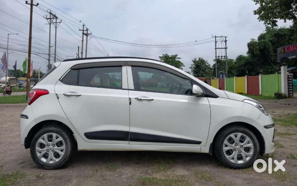 Hyundai Grand I10 Sportz, 2014, Petrol