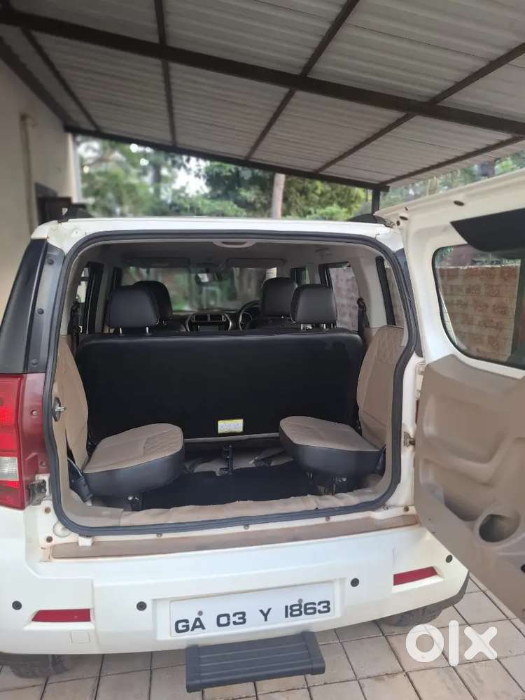 Suv 7 Seater 
Mahindra Tuv T10