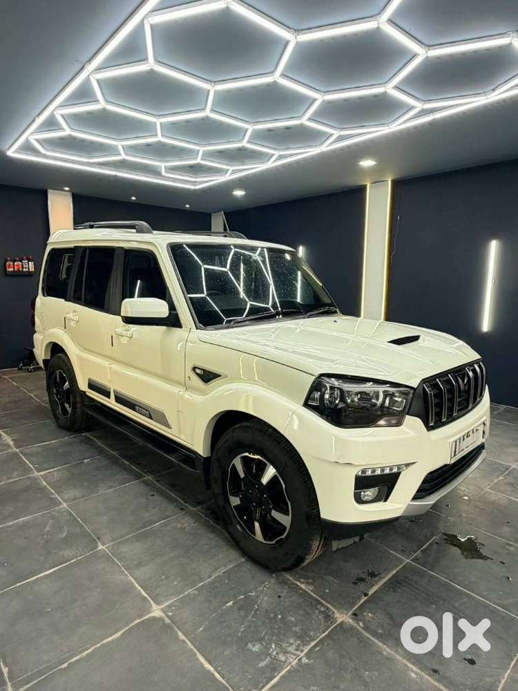 Mahindra Scorpio Classic 2.2 S 11 Mt 7 Str, 2022, Diesel