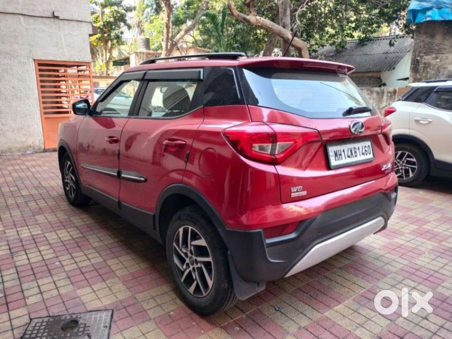 Mahindra Xuv300 1.2 W8 (o) Amt Petrol, 2022, Petrol