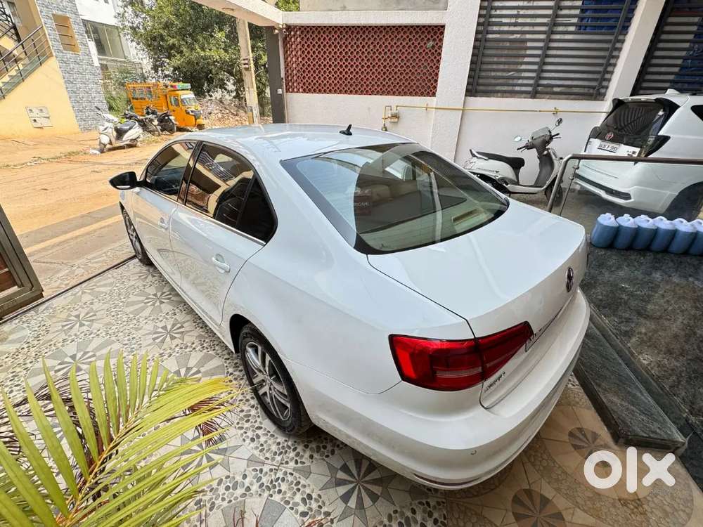 Volkswagen Jetta 2015 Diesel 117000 Km Driven