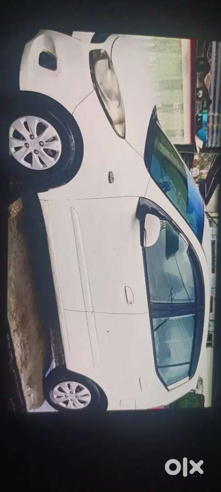 Hyundai Grand I10 Sportz Petrol 2011