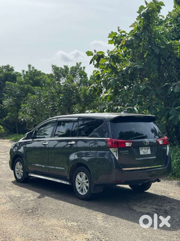 Toyota Innova Crysta 2017