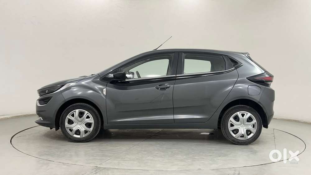 Tata Altroz 1.2 Xm Plus, 2022, Petrol