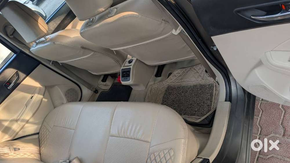 Maruti Suzuki Dzire 1.2 Vxi Cng, 2023, Cng & Hybrids