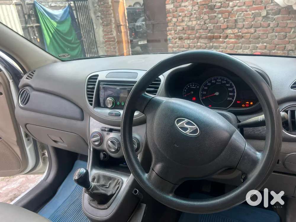 Hyundai I10 2011 Petrol 84000 Km Driven