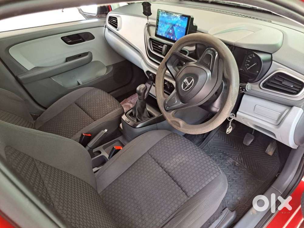 Tata Altroz, 2021, Petrol