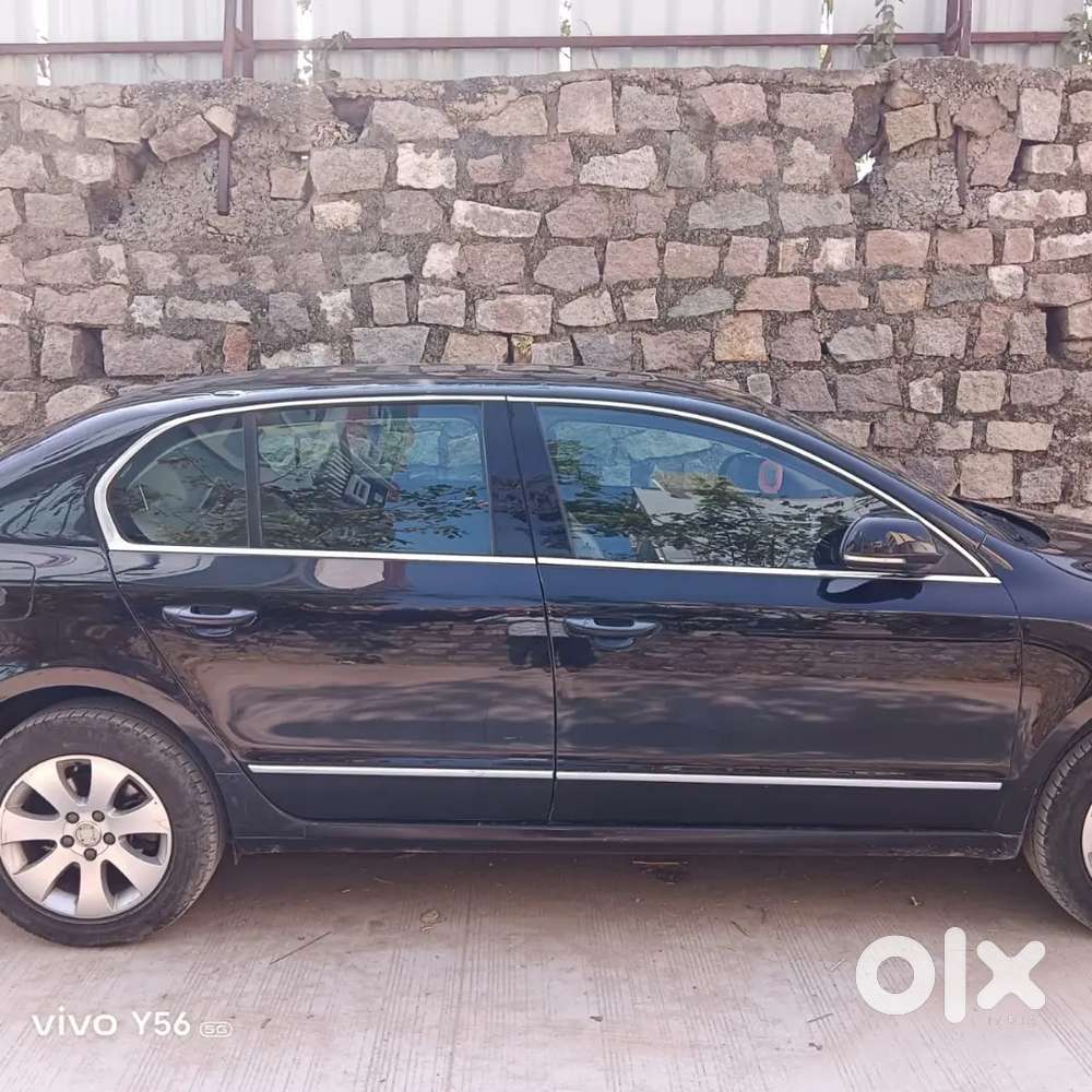Skoda Superb 2010 Petrol 11000 Km Driven
