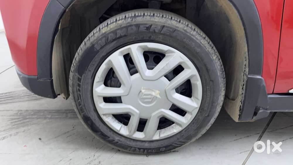 Maruti Suzuki Vitara Brezza 1.5 Vxi At, 2021, Petrol