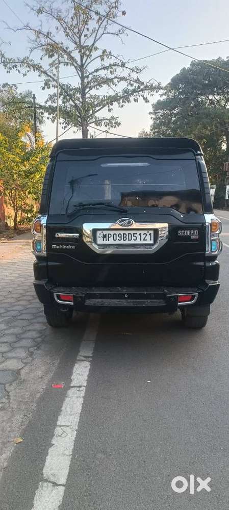 Mahindra Scorpio S10 8 Seater, 2015, Diesel