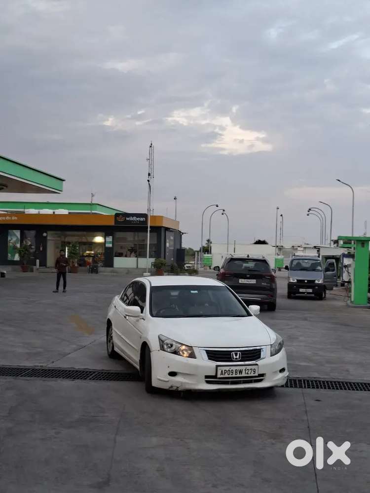 Honda Accord 2009 Petrol 137000 Km Driven