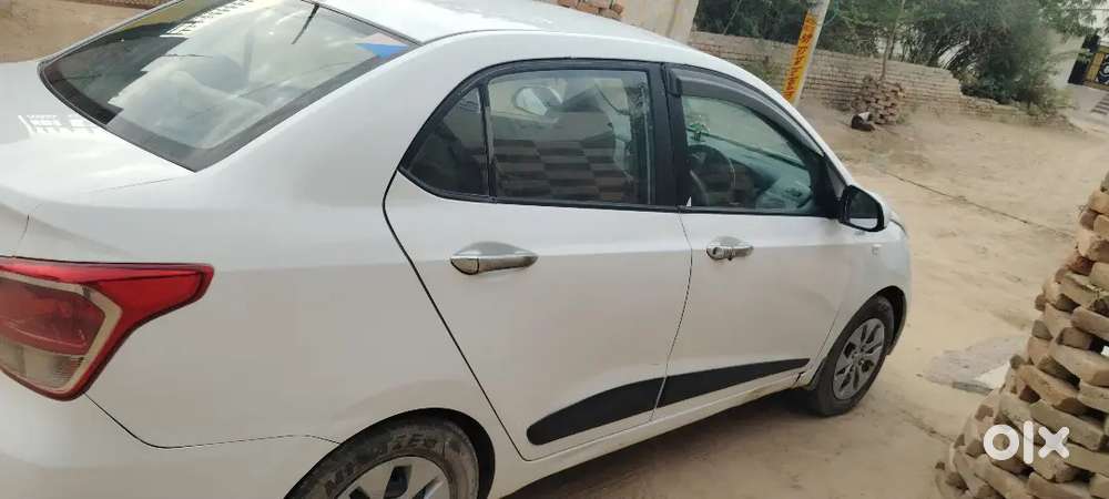 Hyundai Accent 2016 डीज़ल मैनुअल
