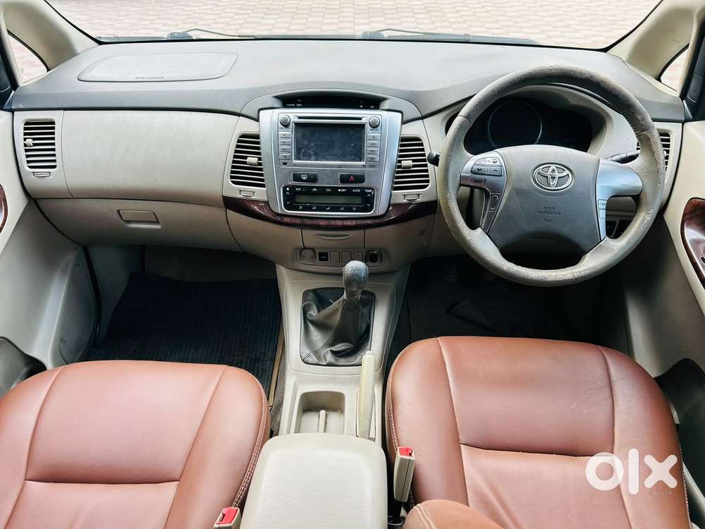 Toyota Innova 2.5 V 7 Str, 2014, Diesel