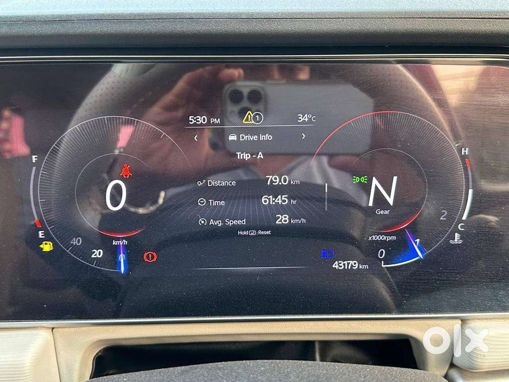 Mahindra Xuv700 2.2 Ax 5 Diesel Mt 7 Str, 2022, Diesel