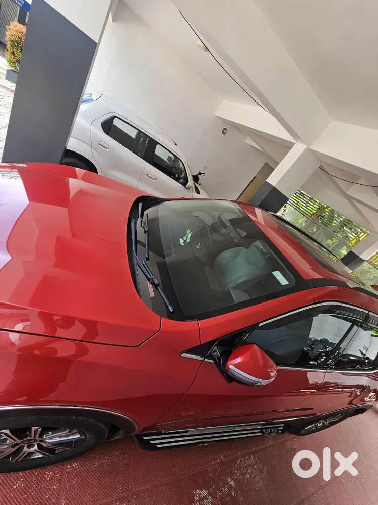 Mahindra Xuv700 2023 Diesel 23000 Km Driven