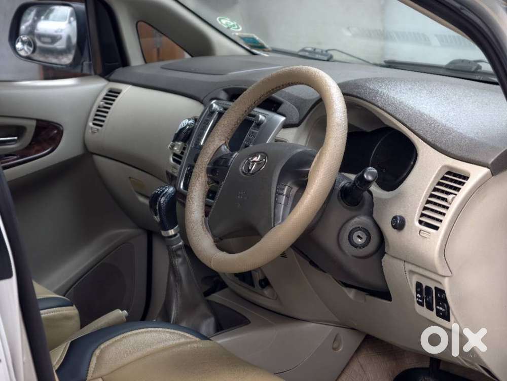 Toyota Innova 2.0 V, 2013, Diesel