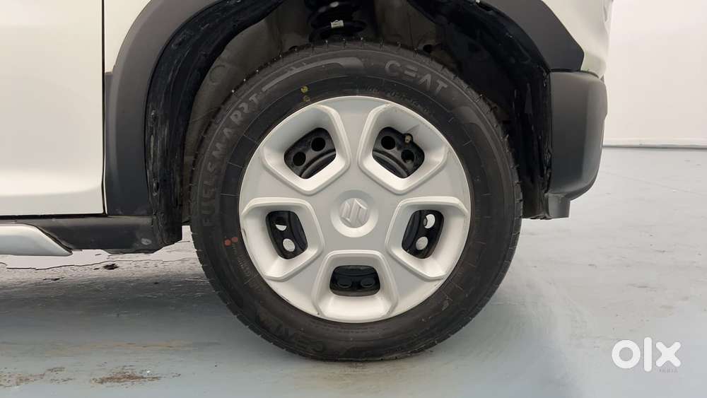 Maruti Suzuki S-presso Vxi, 2024, Petrol