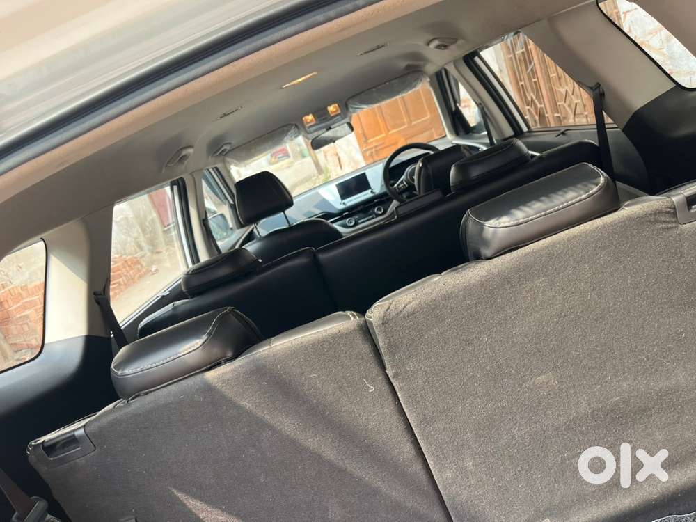 Kia Carens 2025 Diesel Well Maintained