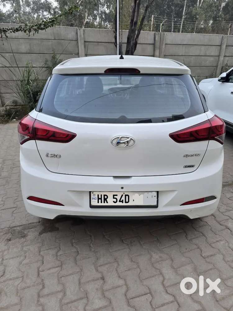 Elite I20 Sports Diesel Dec 17 Model Good Condition Full Ins Upto 27