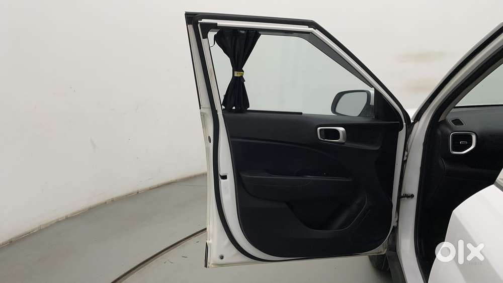 Hyundai Venue Sx Plus Turbo Dct, 2022, Petrol