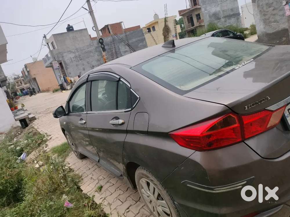 Parfect Car Koi Kharcha Nahi He Led New Tayers Bucket Seats All Ok Car