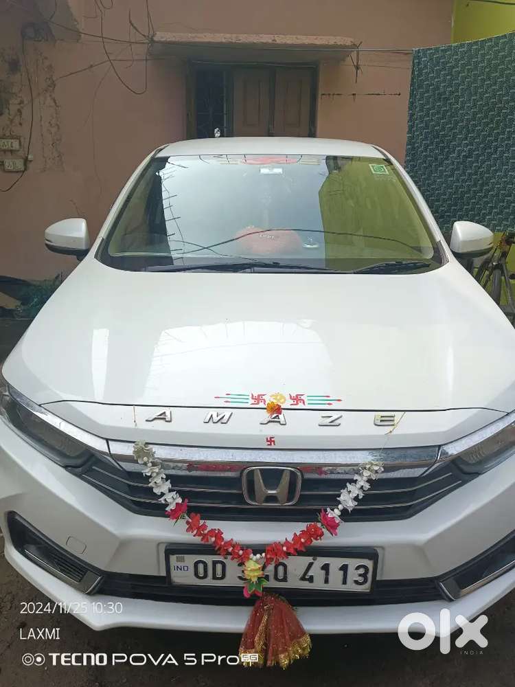 Very Good Condition And Front Two Tayer New