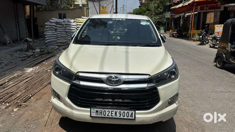 Toyota Innova Crysta 2016 Automatic 2.8 (captain Seats)