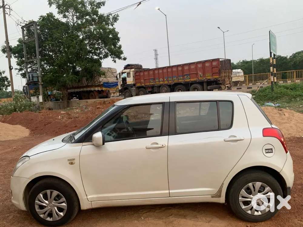 Maruti Suzuki Swift 2009 Diesel 137967 Km Driven