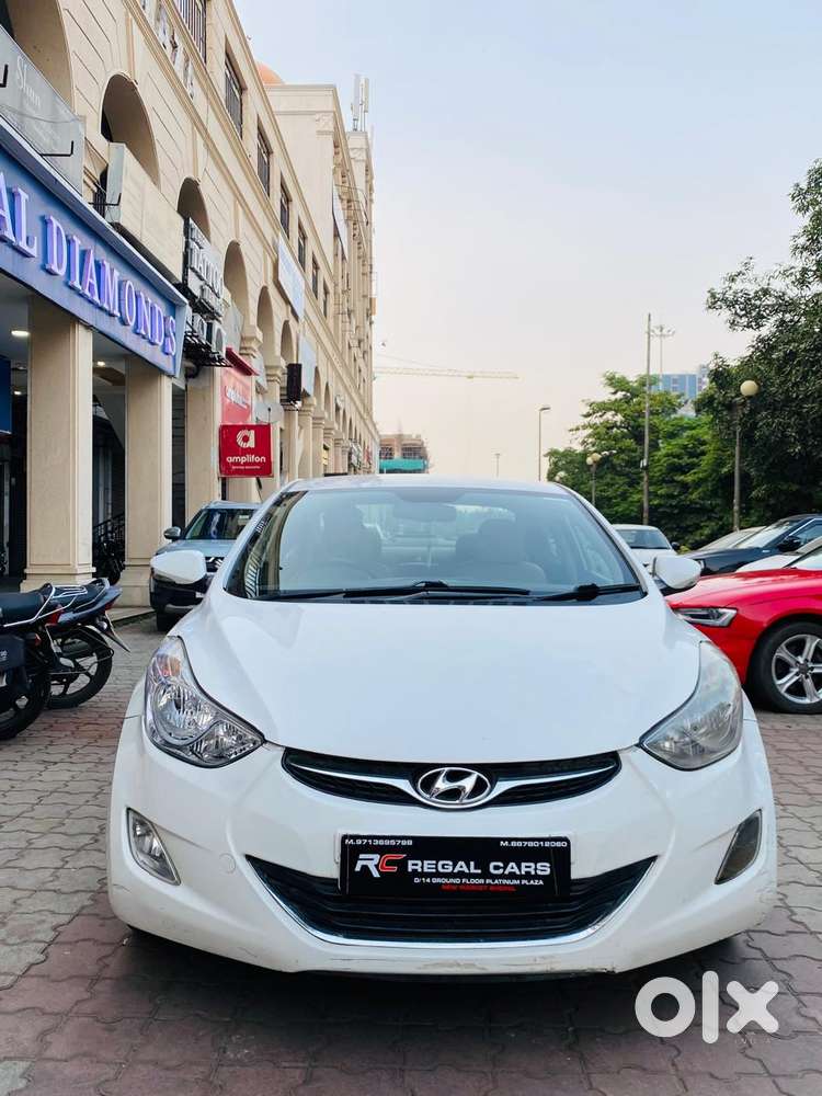 Hyundai Elantra 1.8 Sx Mt, 2015, Petrol