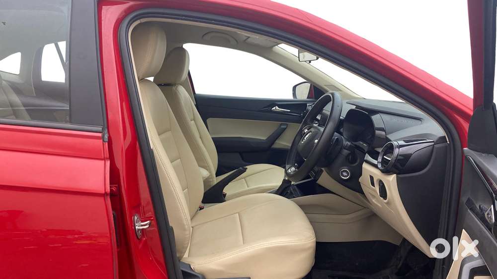 Skoda Slavia 1.0 Ambition Tsi At, 2023, Petrol